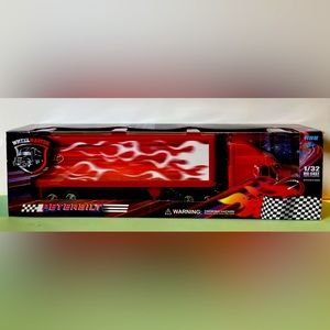 Peterbilt  387 1/32  Die-cast Toy